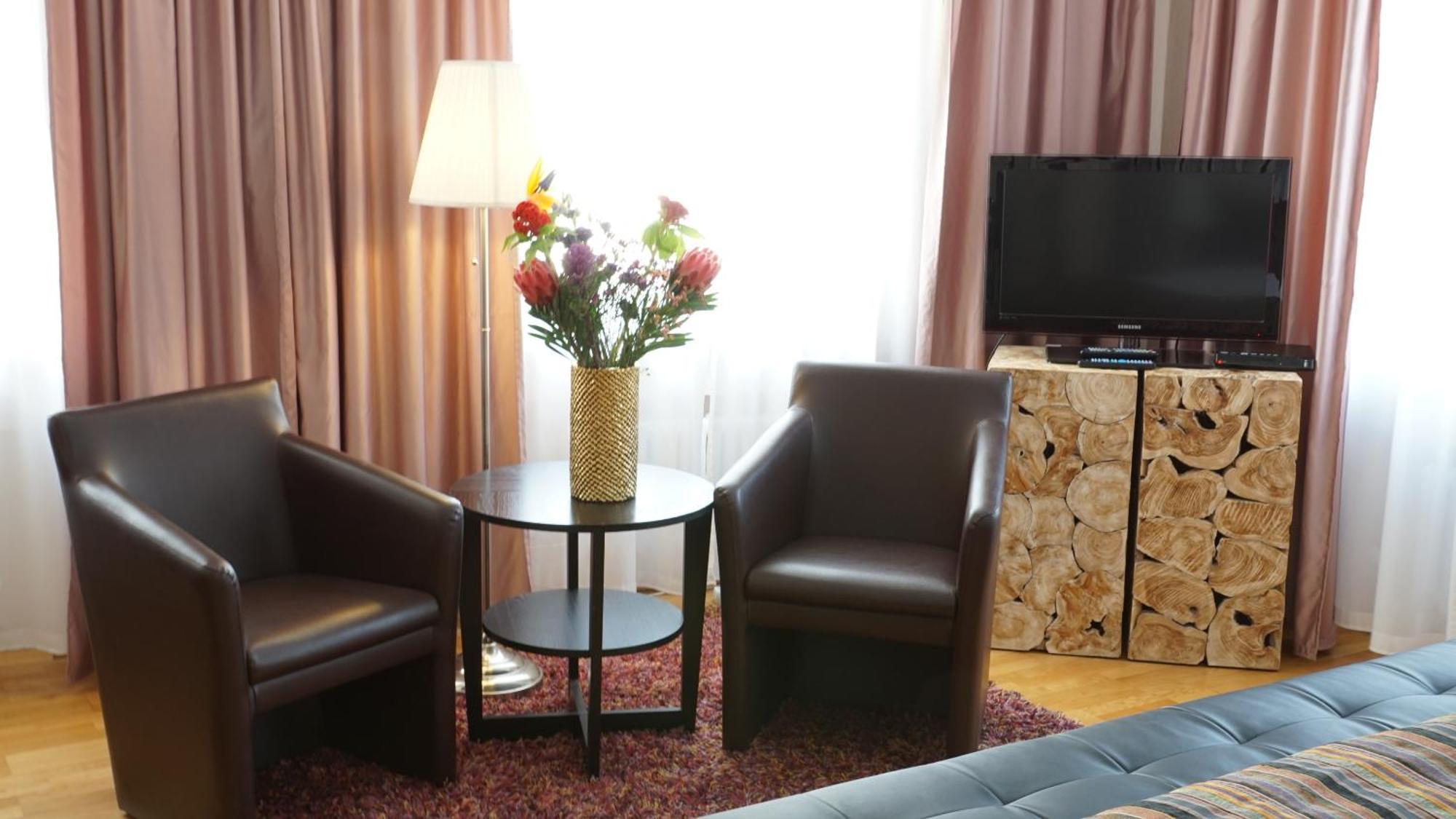 Suiten Hotel Dependance Laterne Baden-Baden Buitenkant foto